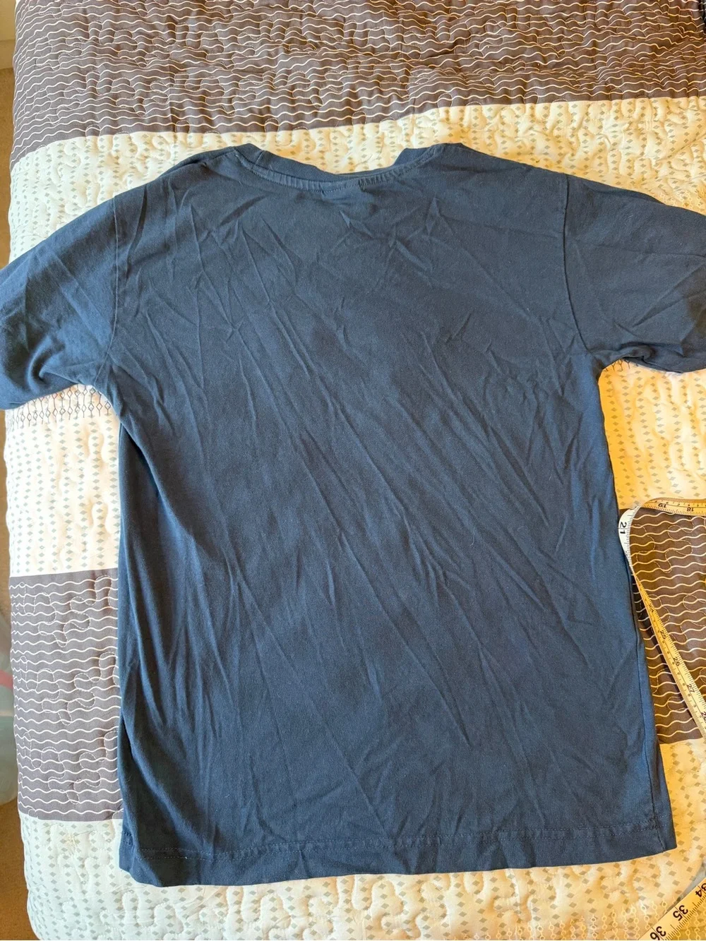 Nassau Bahamas Navy Short Sleeve Graphic Tee - Turtle Design - Picture 6 of 6